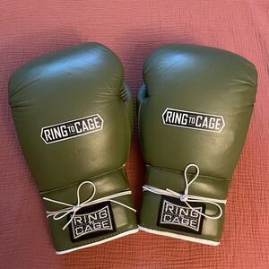 Men’s 16oz Ring to Cage Boxing Gloves